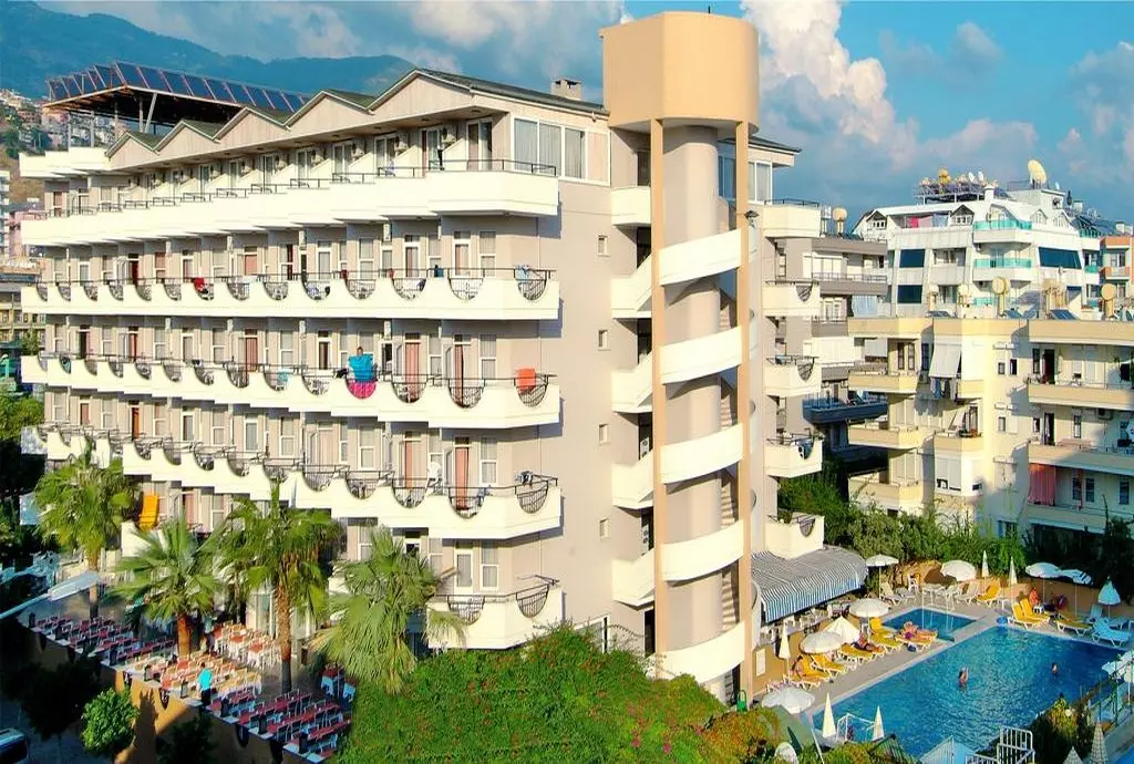 Hotel Hedef Golden_shabavizparvaz_01.jpg